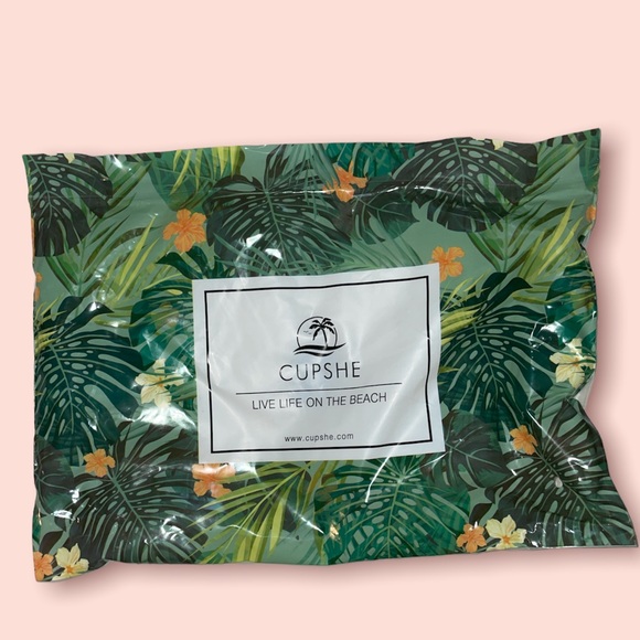 NWT ๐บHP๐บ CUPSHE White Floral One Piece Ruched Halter Swimsuit XL - Picture 6 of 8